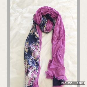 Charming Charlie scarf